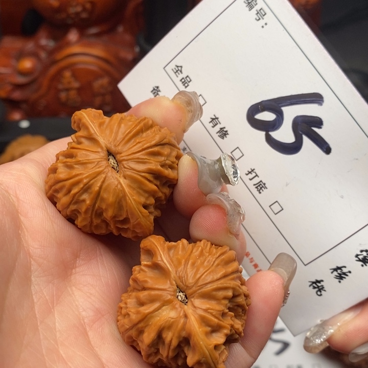 文玩核桃把件35磨盘65号牌