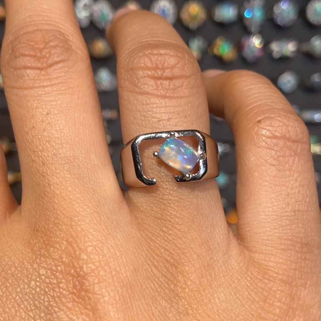 欧泊戒指—银S925镶嵌