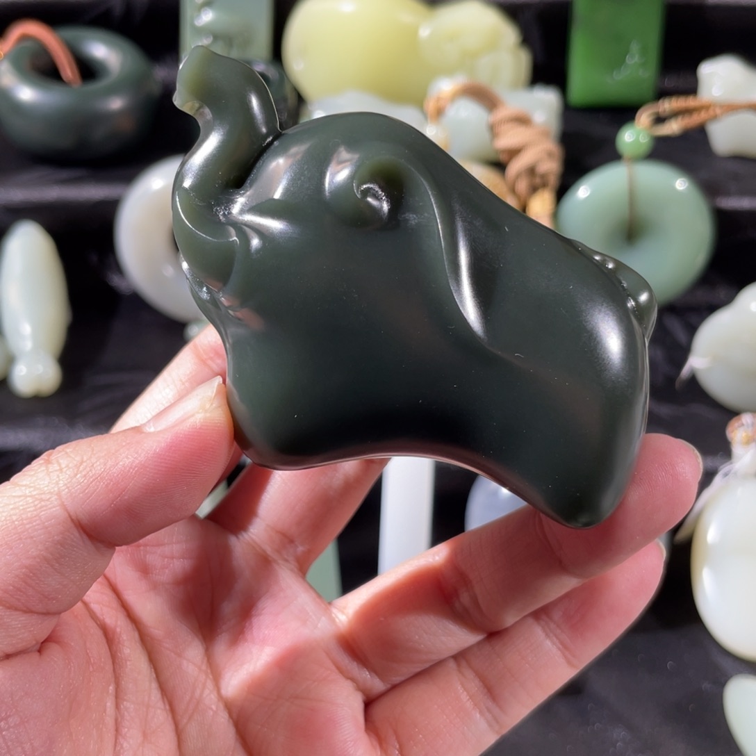 和田玉（糖玉）未镶嵌挂件