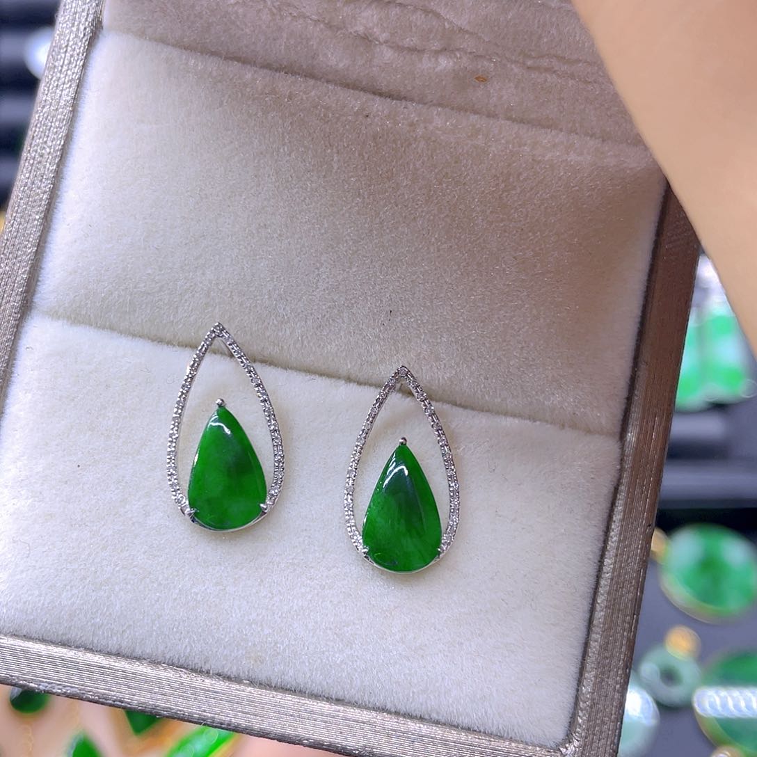 翡翠18K金镶嵌耳饰天然翡翠