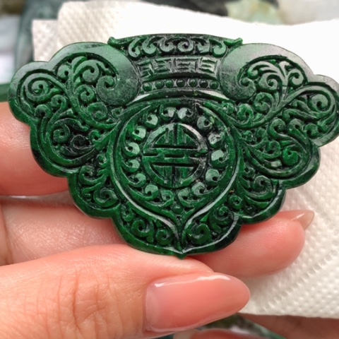 定制翡翠未镶嵌翡翠