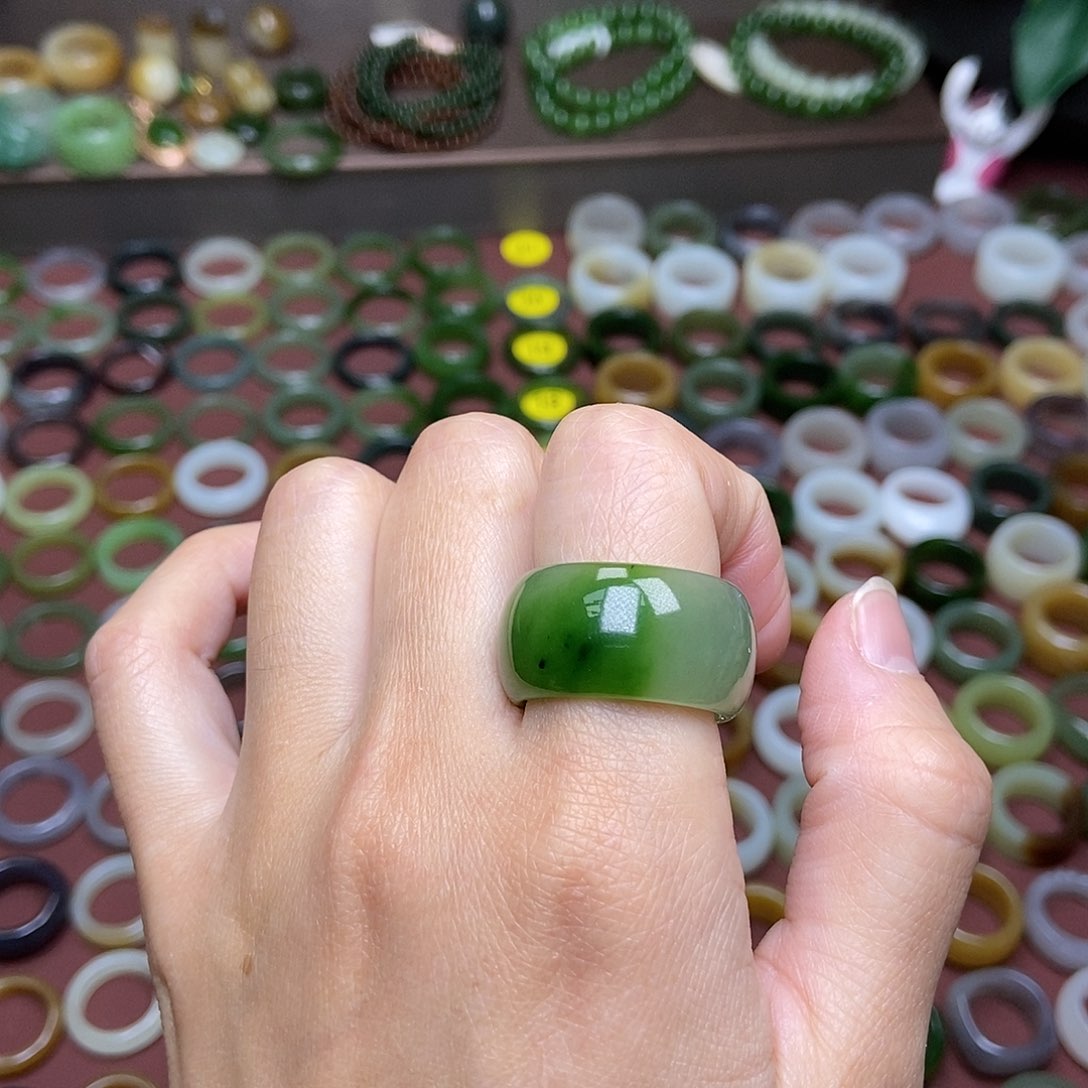 和田玉戒指未镶嵌19.4