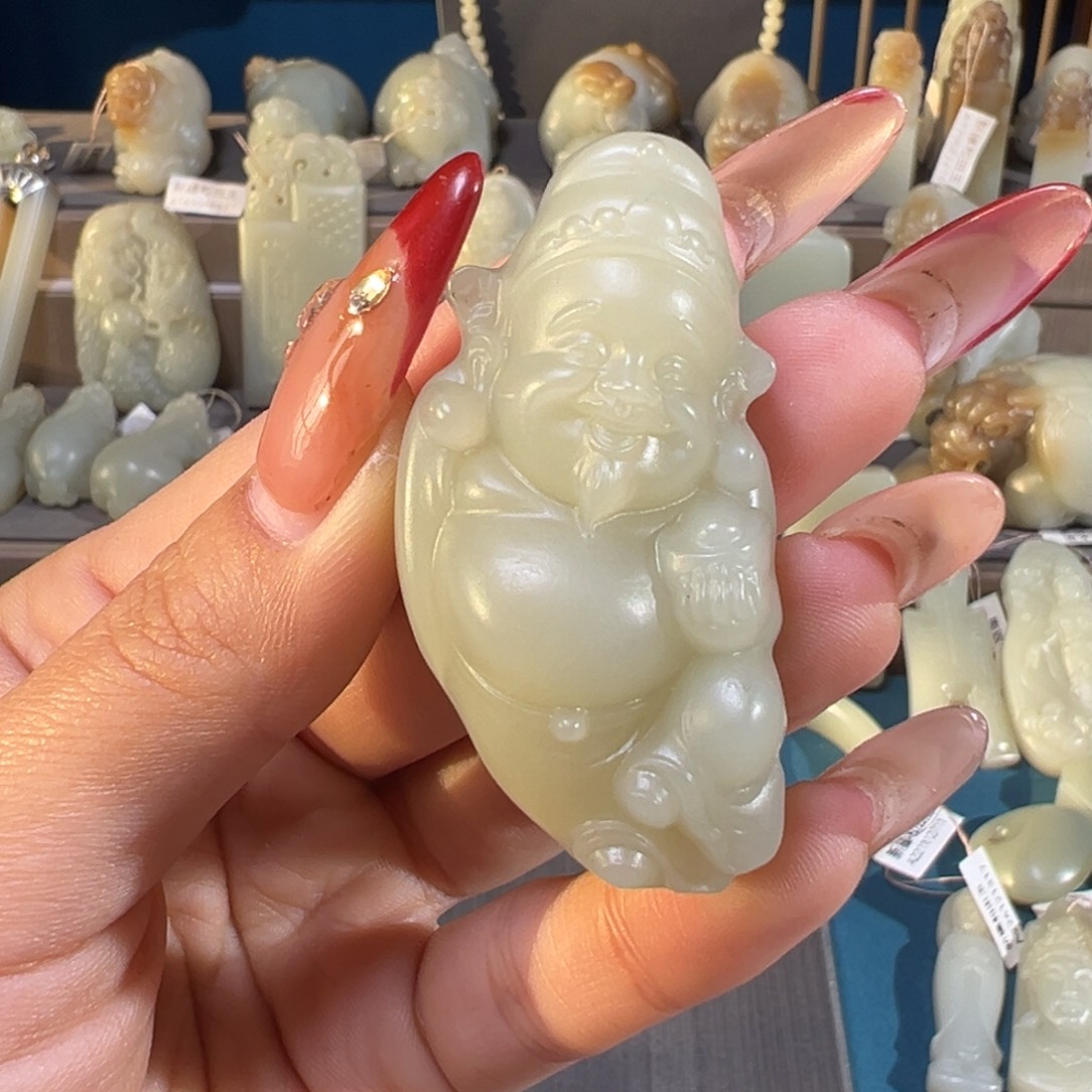 和田玉（糖玉）未镶嵌颈饰