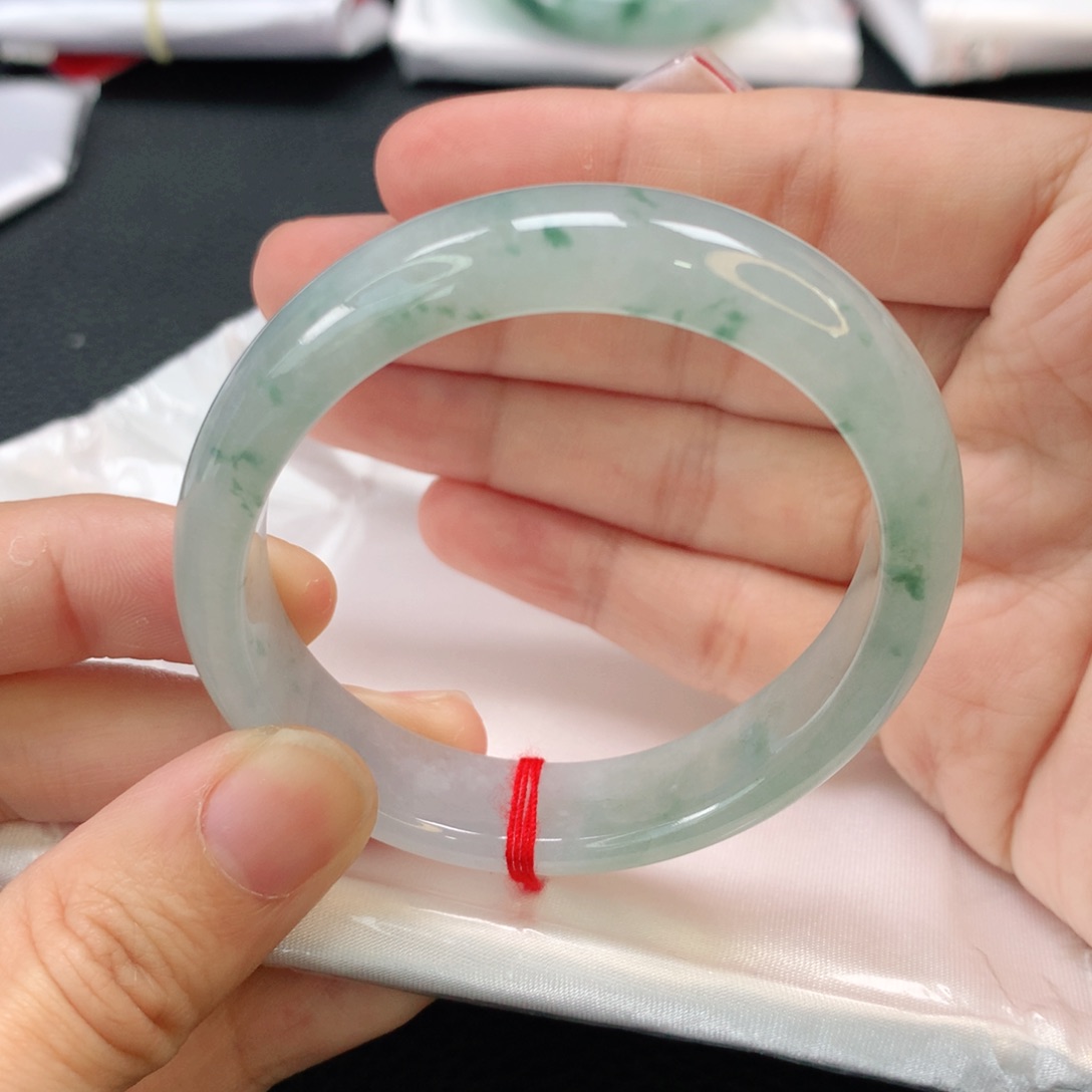 翡翠手镯未镶嵌贵妃54