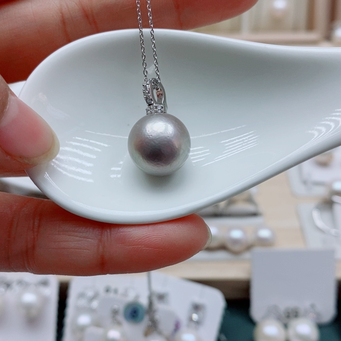 颈饰银S925镶嵌淡水珍珠
