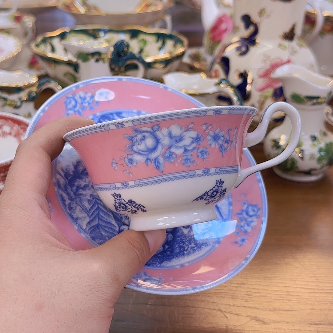 摆件欧洲瓷器收藏鉴赏博览中心