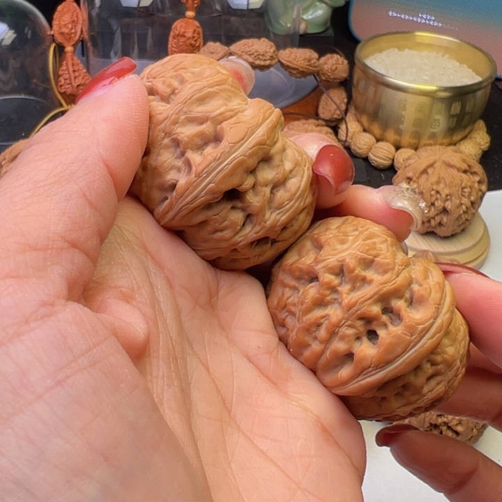 文玩核桃把件莹元宝45