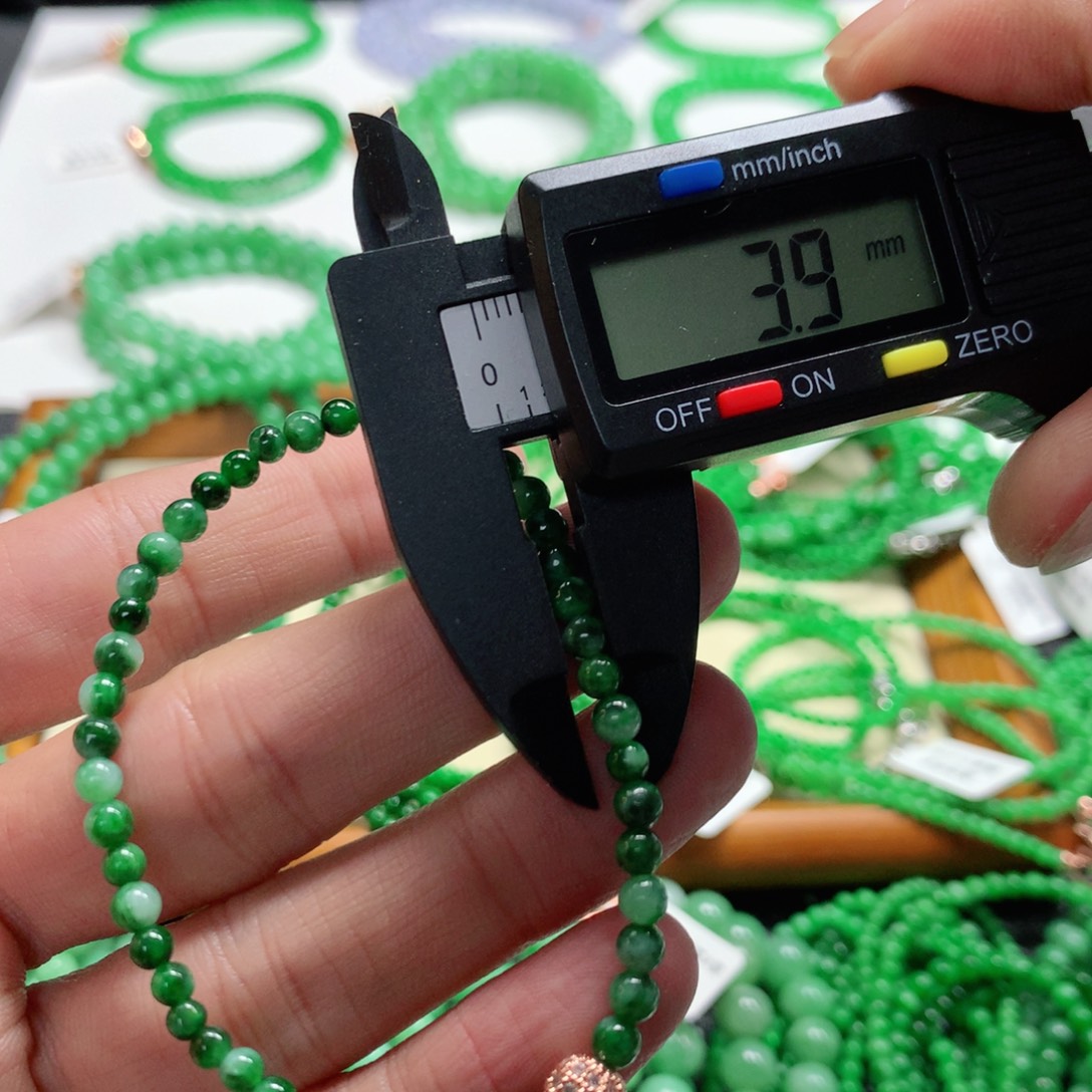 翡翠未镶嵌手链翡翠