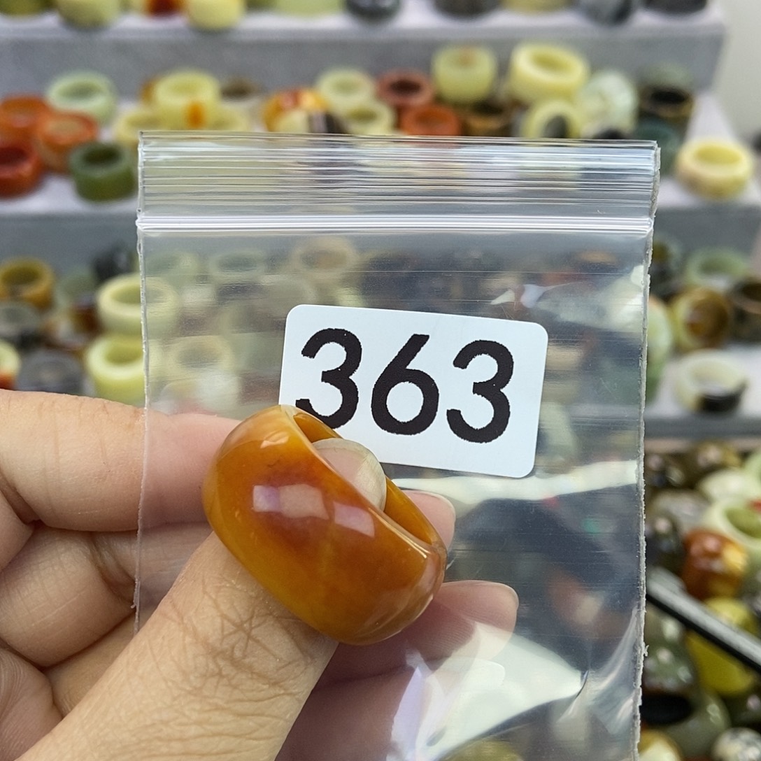 发***蛇纹石玉未镶嵌戒指