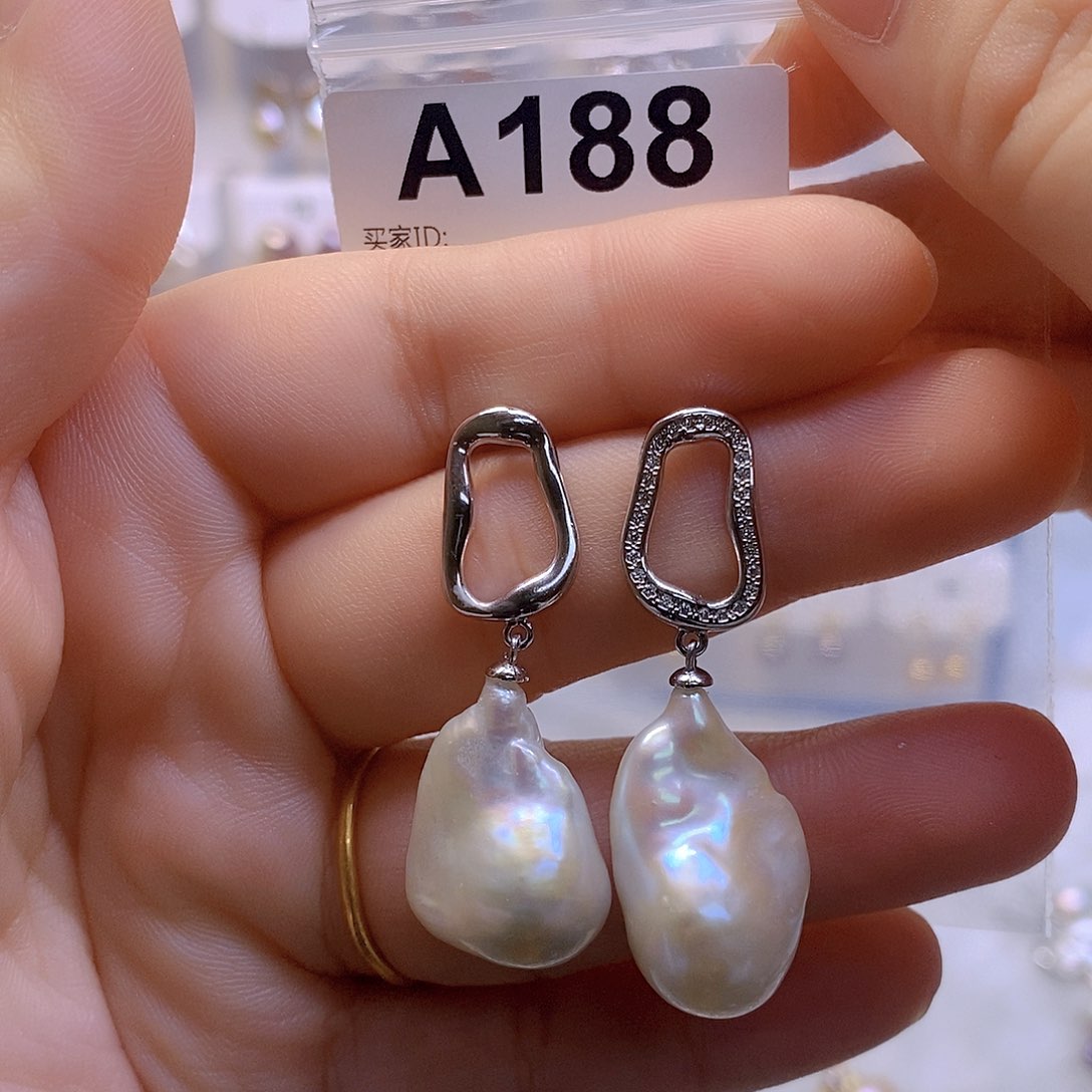 未镶嵌淡水珍珠耳饰