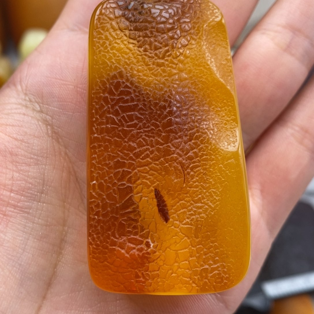 琥珀吊坠(赠链)未镶嵌