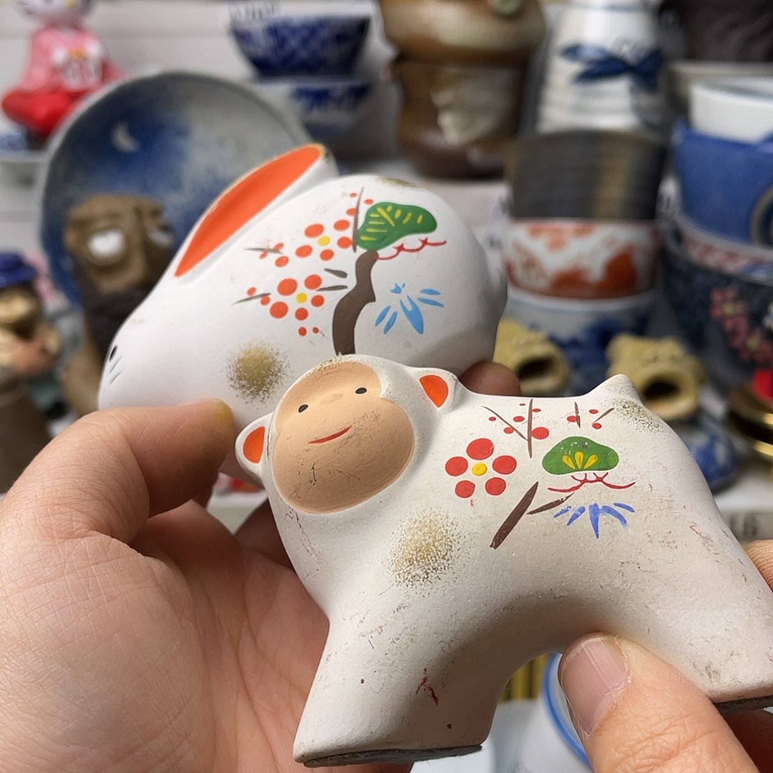 瓷片李***菜哈哈哈我在这一片混乱里活蹦乱