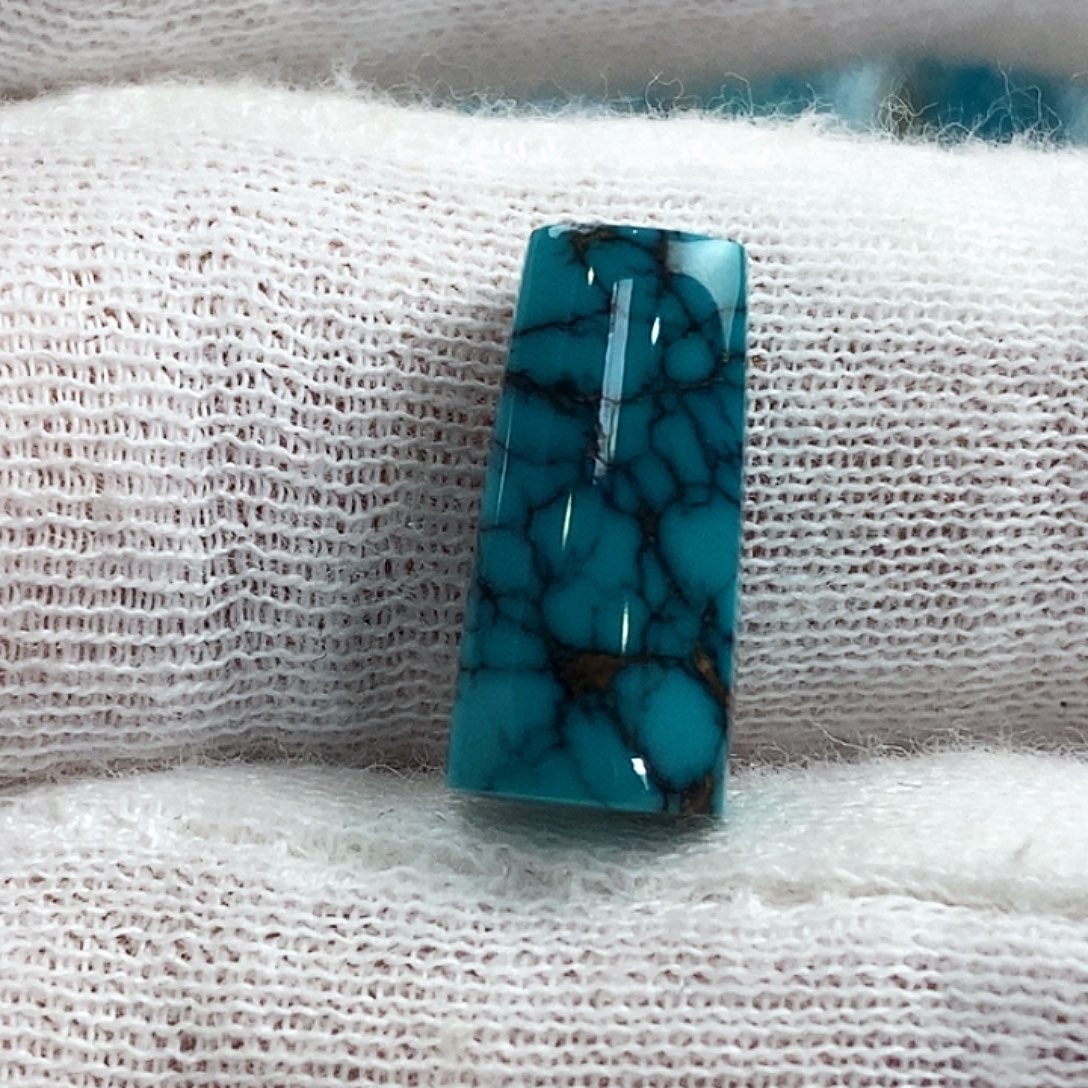 维***娜绿松石未镶嵌珠宝奇石