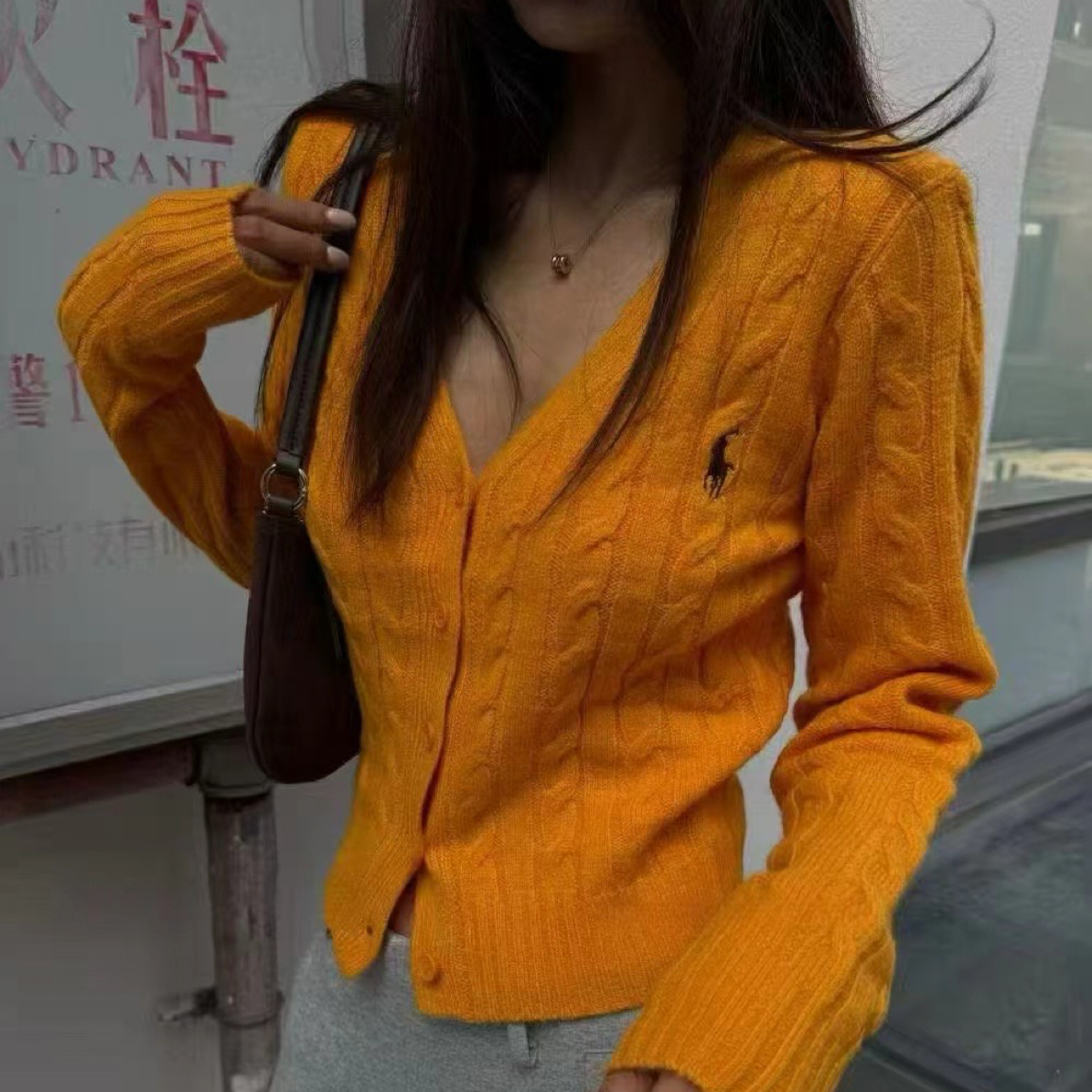 通勤女短款修身版型薄款毛针织衫时尚显瘦气质修身