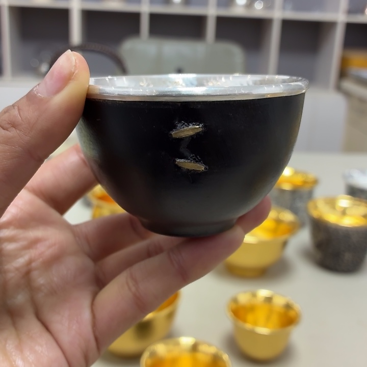 李小鹤铁包银足银999钜盯杯100毫升