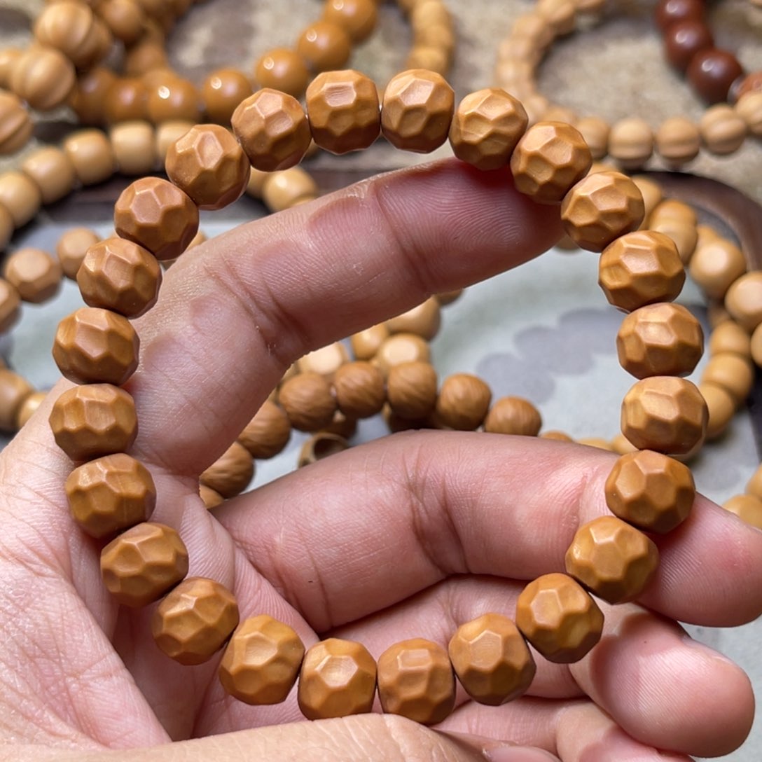 猴头核桃吊坠黑金无相10.5mm