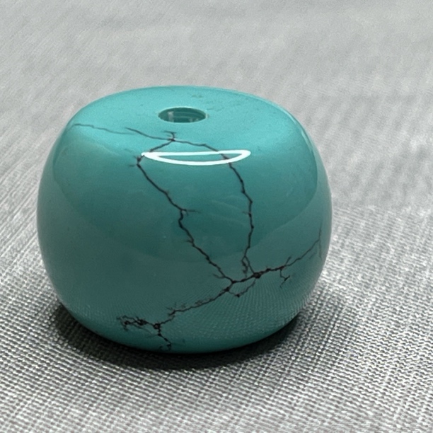 绿松石水草纹鼓珠，尺寸17.1x12.3mm重6.21克