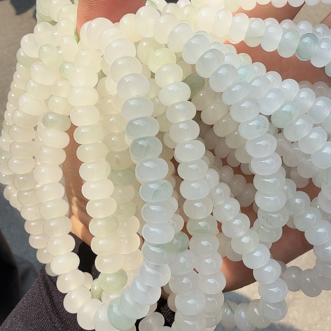 石英质玉（天山翠）手串未镶嵌天山翠算盘珠手串