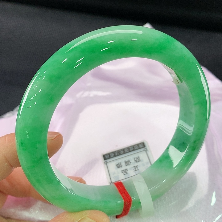 翡翠手镯未镶嵌正圈62-63