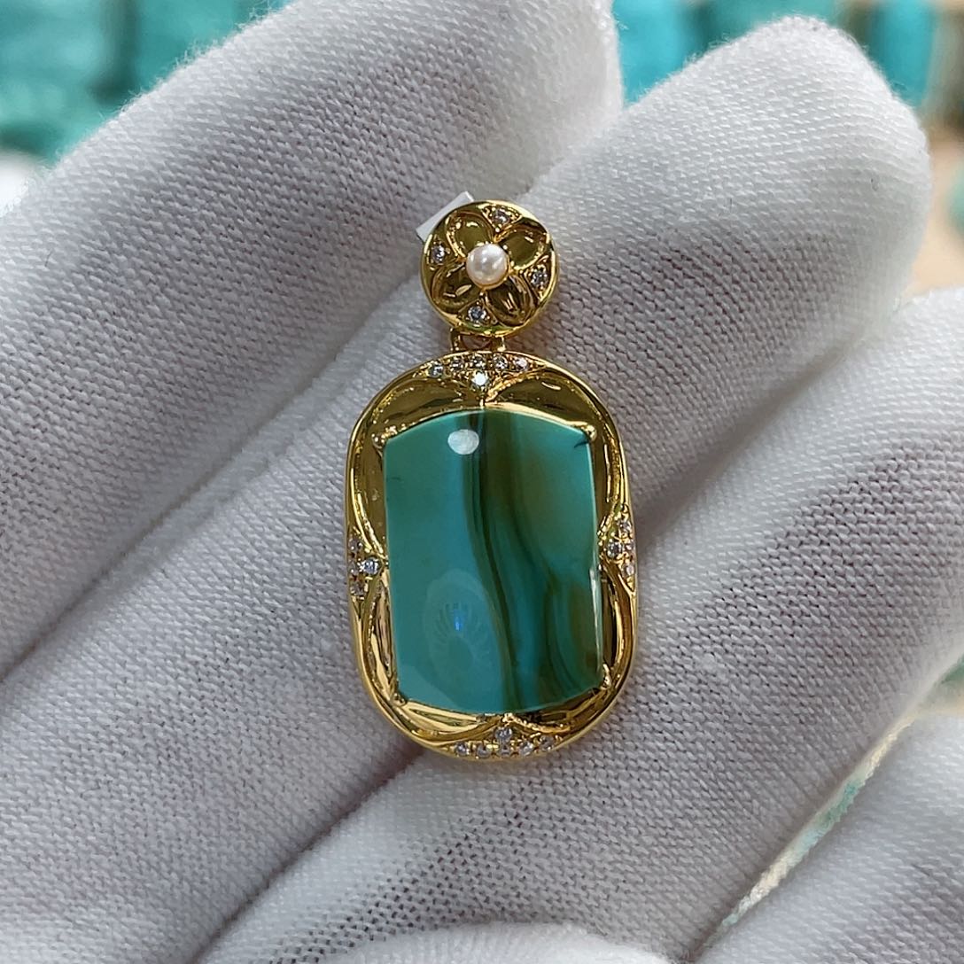 绿松石珠宝奇石18K金镶嵌