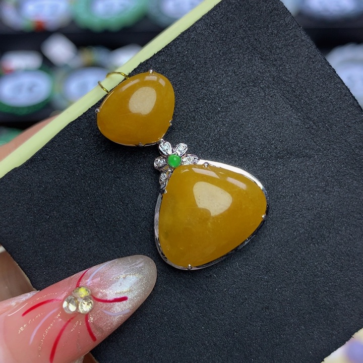 翡翠手链18K金镶嵌翡翠