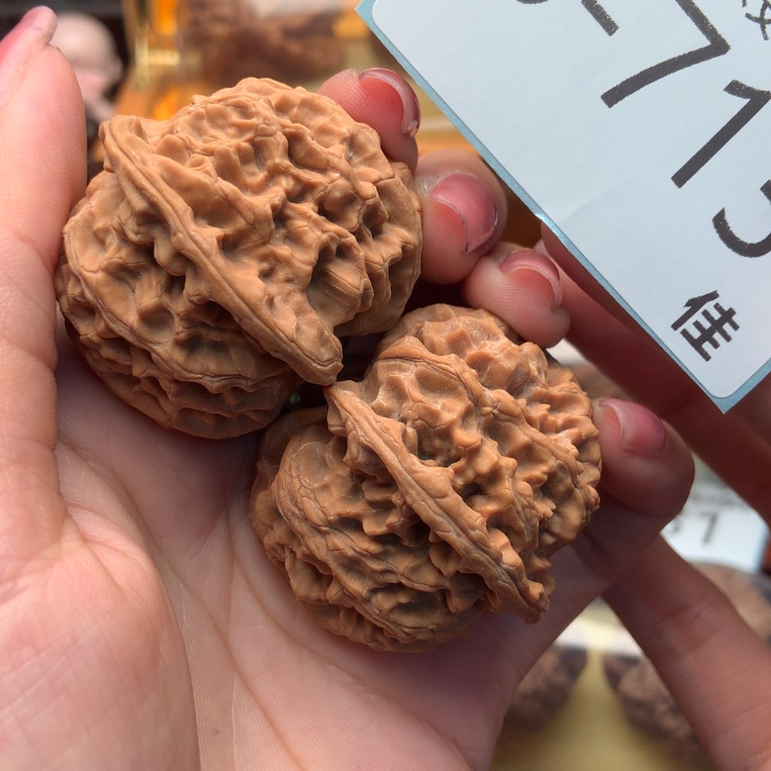 文玩核桃把件基**斯43苹果园