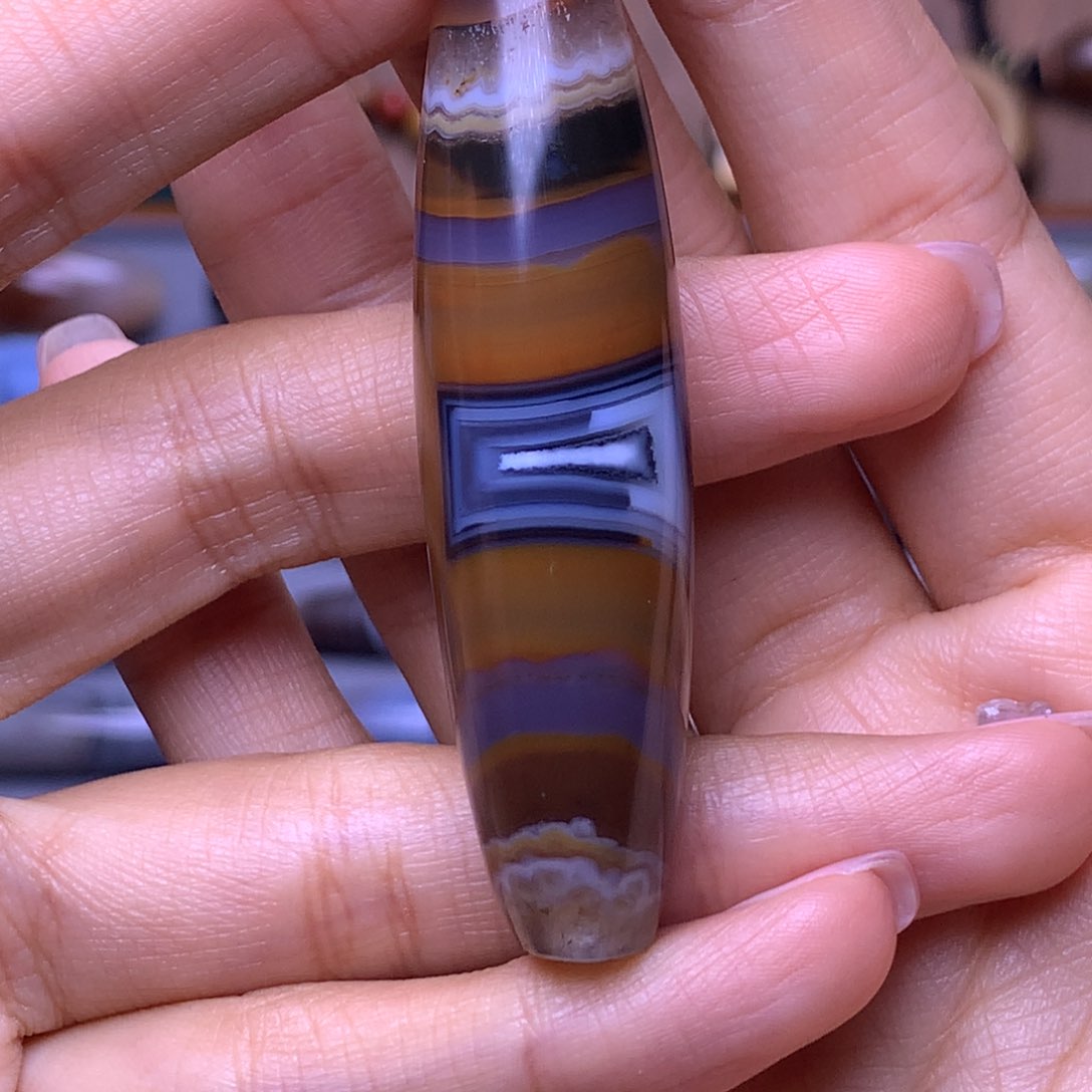 未镶嵌颈饰玛瑙/玉髓山*