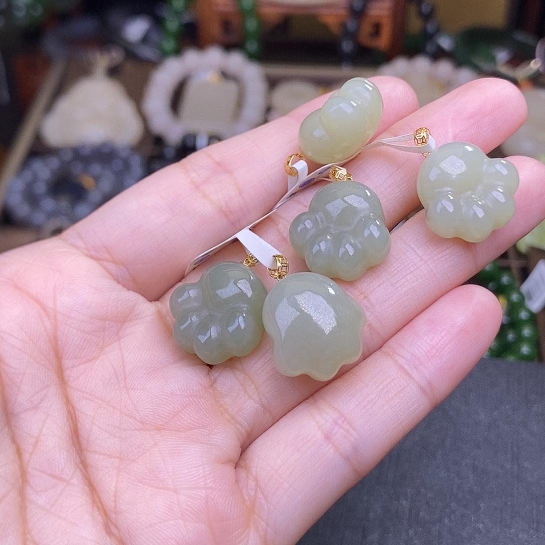 和田玉未镶嵌多样性发一18.K金晴水猫爪