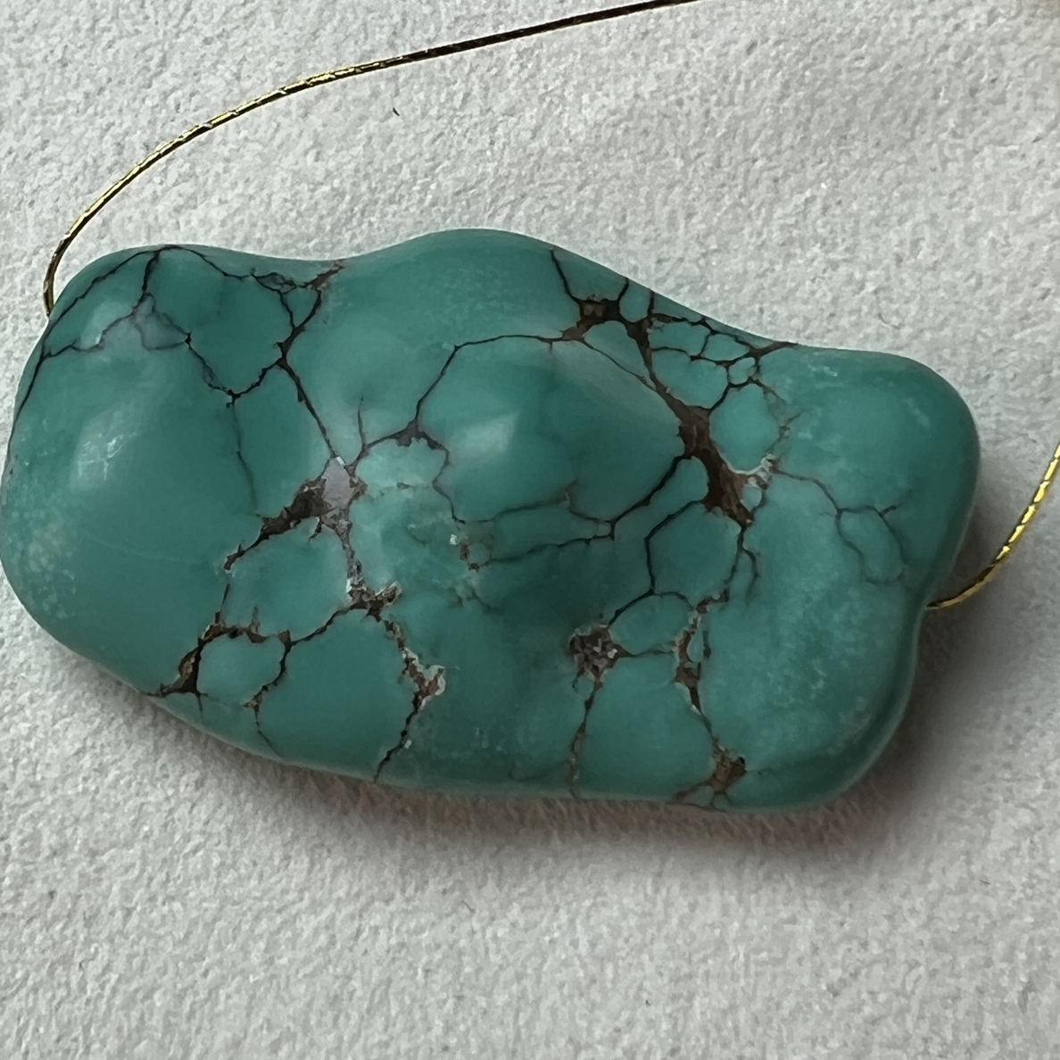 充填绿松石绿松石随形水滴吊坠