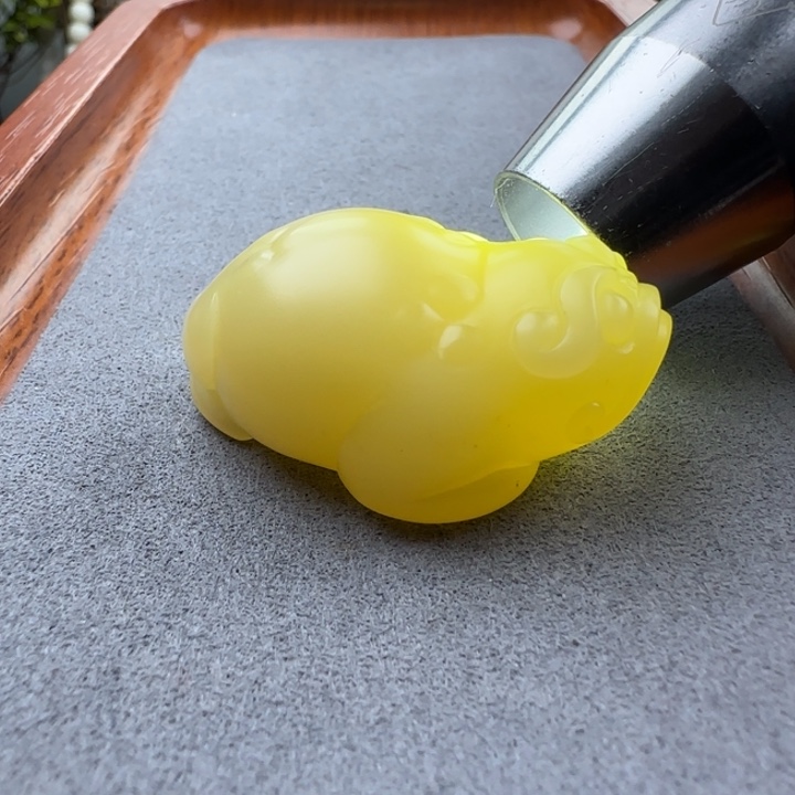 石英质玉未镶嵌颈饰