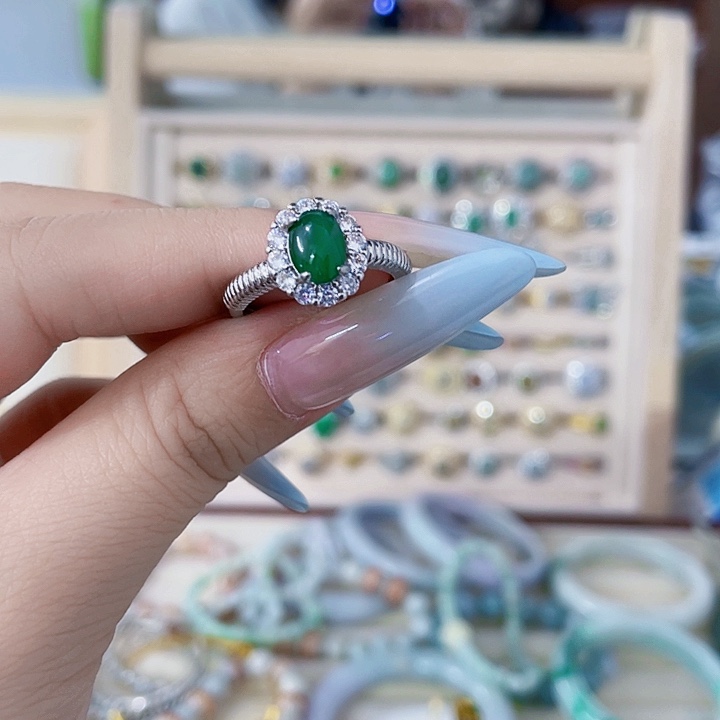 翡翠未镶嵌颈饰天然翡翠Ａ货