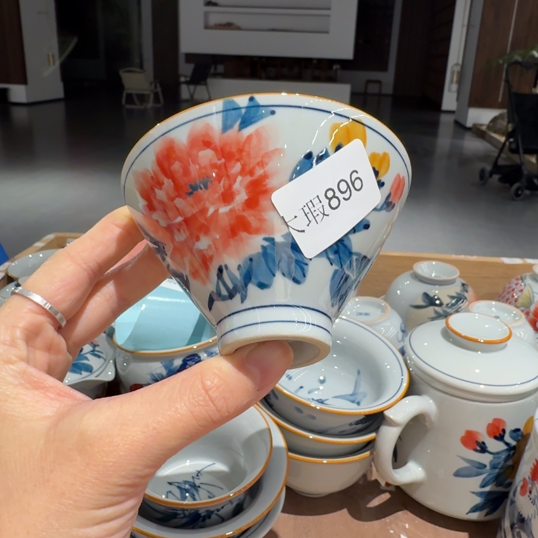 釉下手绘茶具微瑕