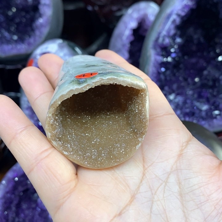 紫晶摆件未镶嵌莹