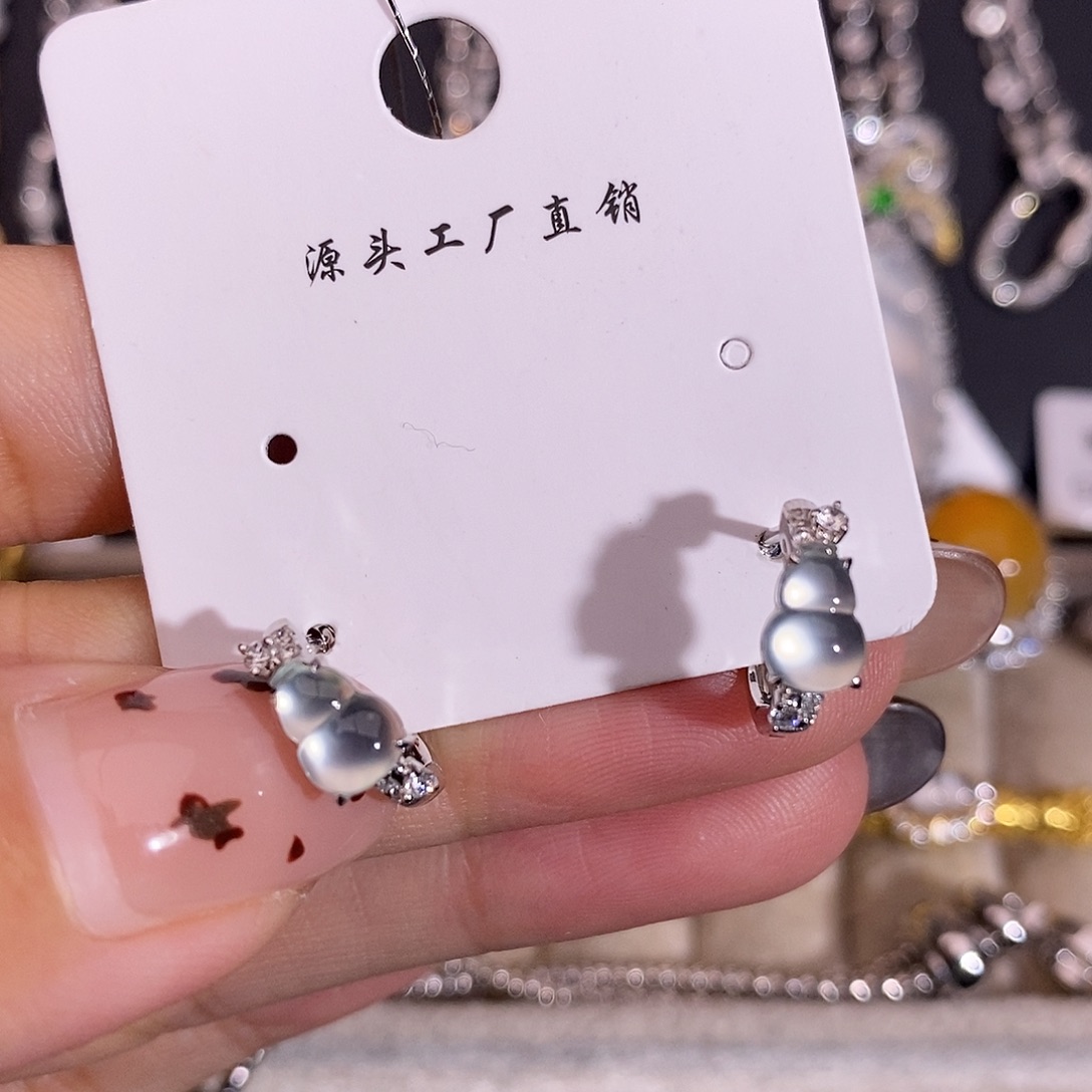 翡翠18K金镶嵌耳饰耳扣