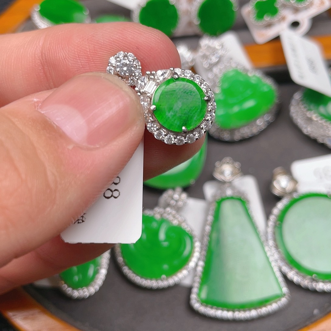 【闪购商品】翡翠吊坠(不含链)银S925镶嵌