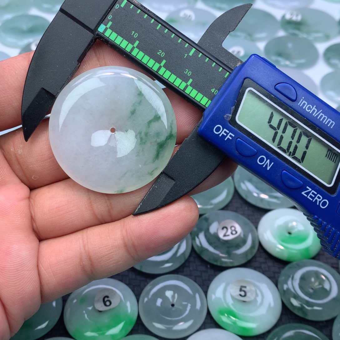 翡翠未镶嵌颈饰缅甸天然A货翡翠