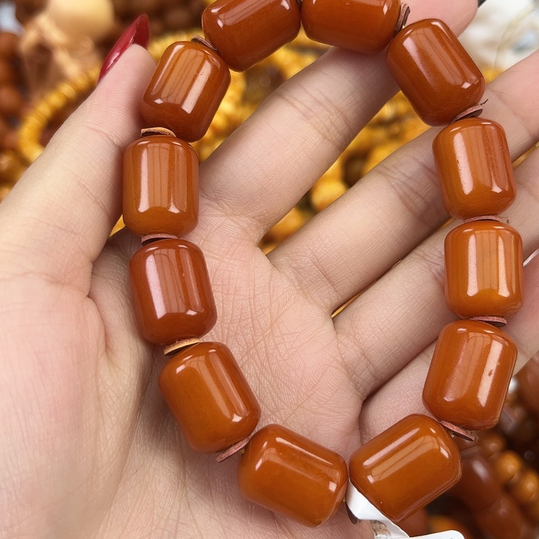 琥珀颈饰未镶嵌蜜蜡