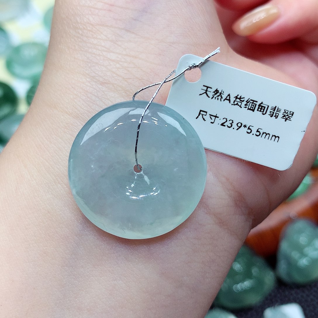 翡翠未镶嵌颈饰平安扣17