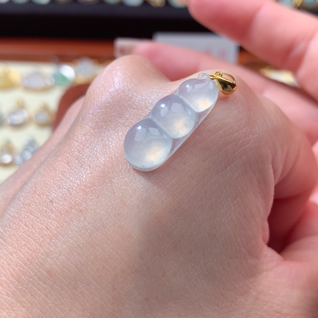 翡翠颈饰18K金镶嵌-*.翡翠