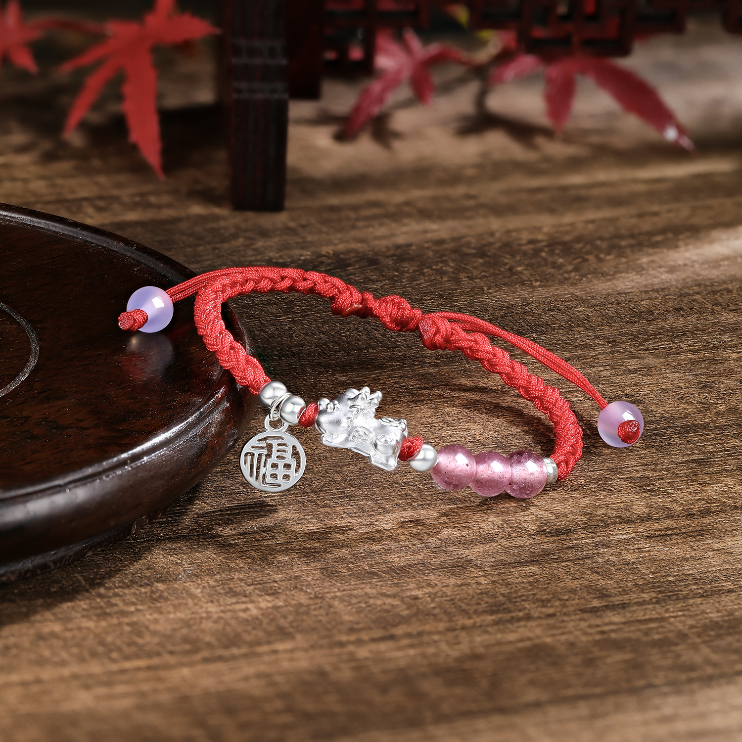 貔貅草莓晶红绳