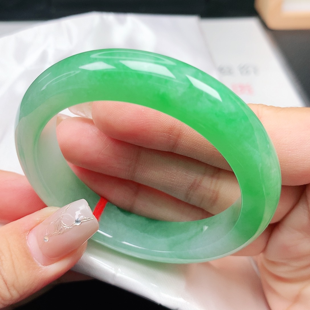 未镶嵌手镯翡翠52.53正圈