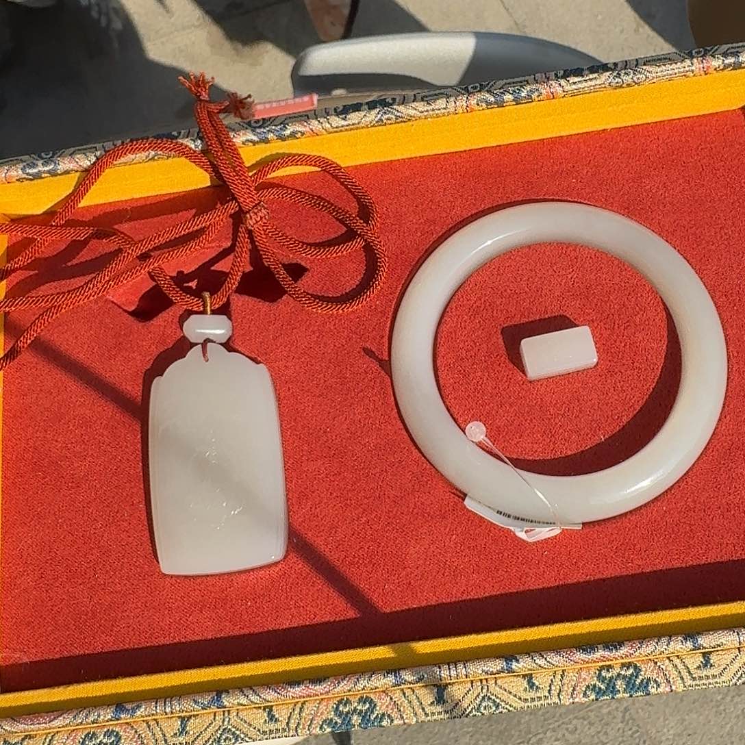 和田玉手镯未镶嵌113刘洋