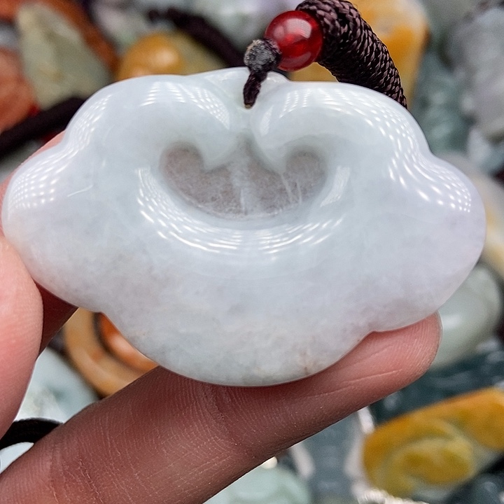 颈饰未镶嵌翡翠q