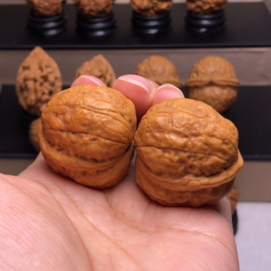 文玩核桃把件青蛙王子57