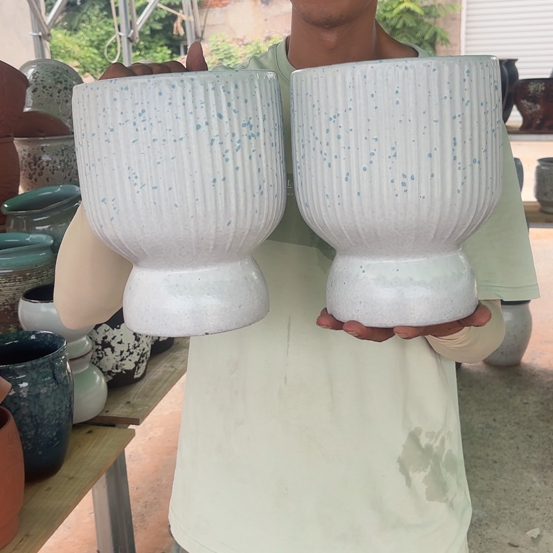 白手捧两个口径17*21