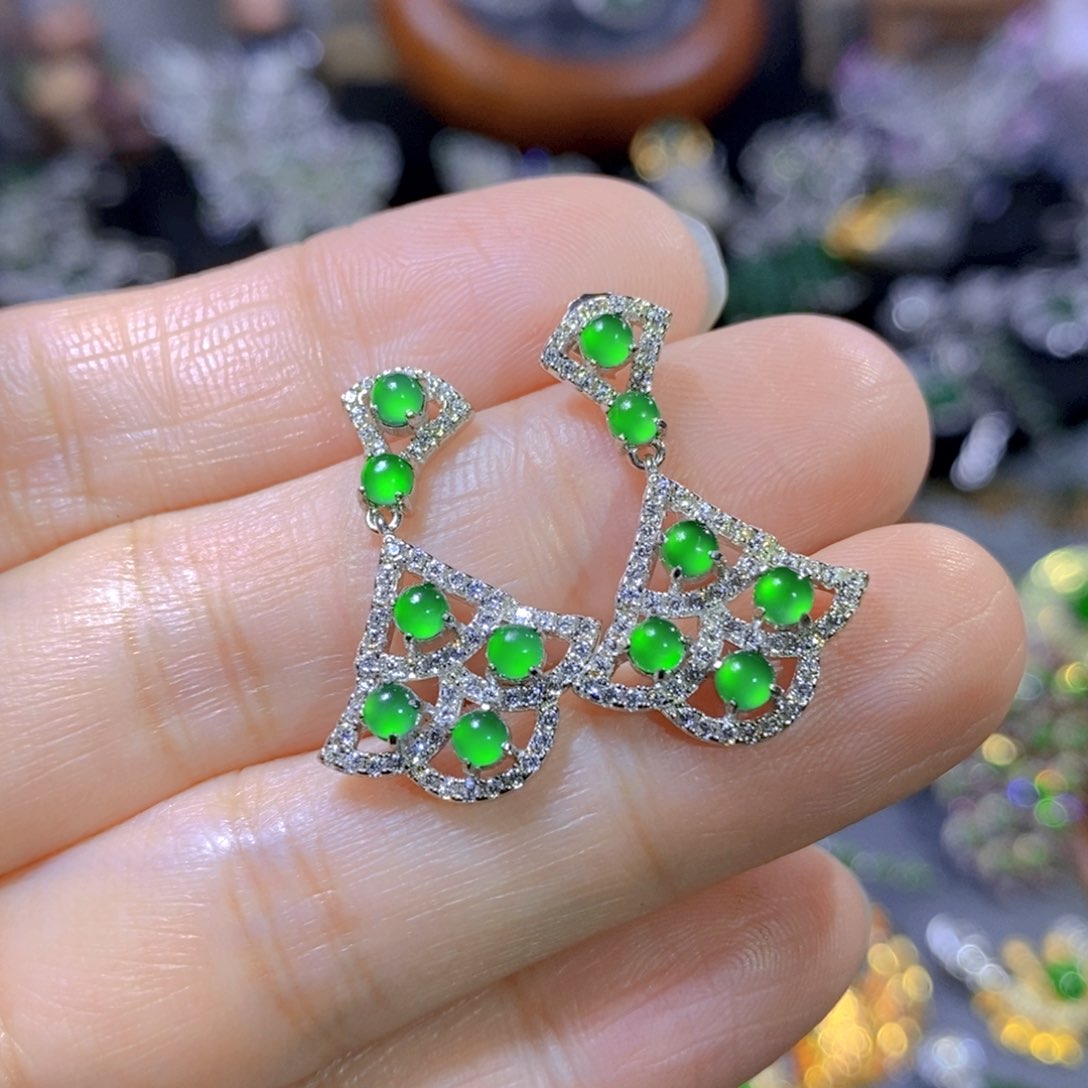 翡翠颈饰银S925镶嵌天然翡翠