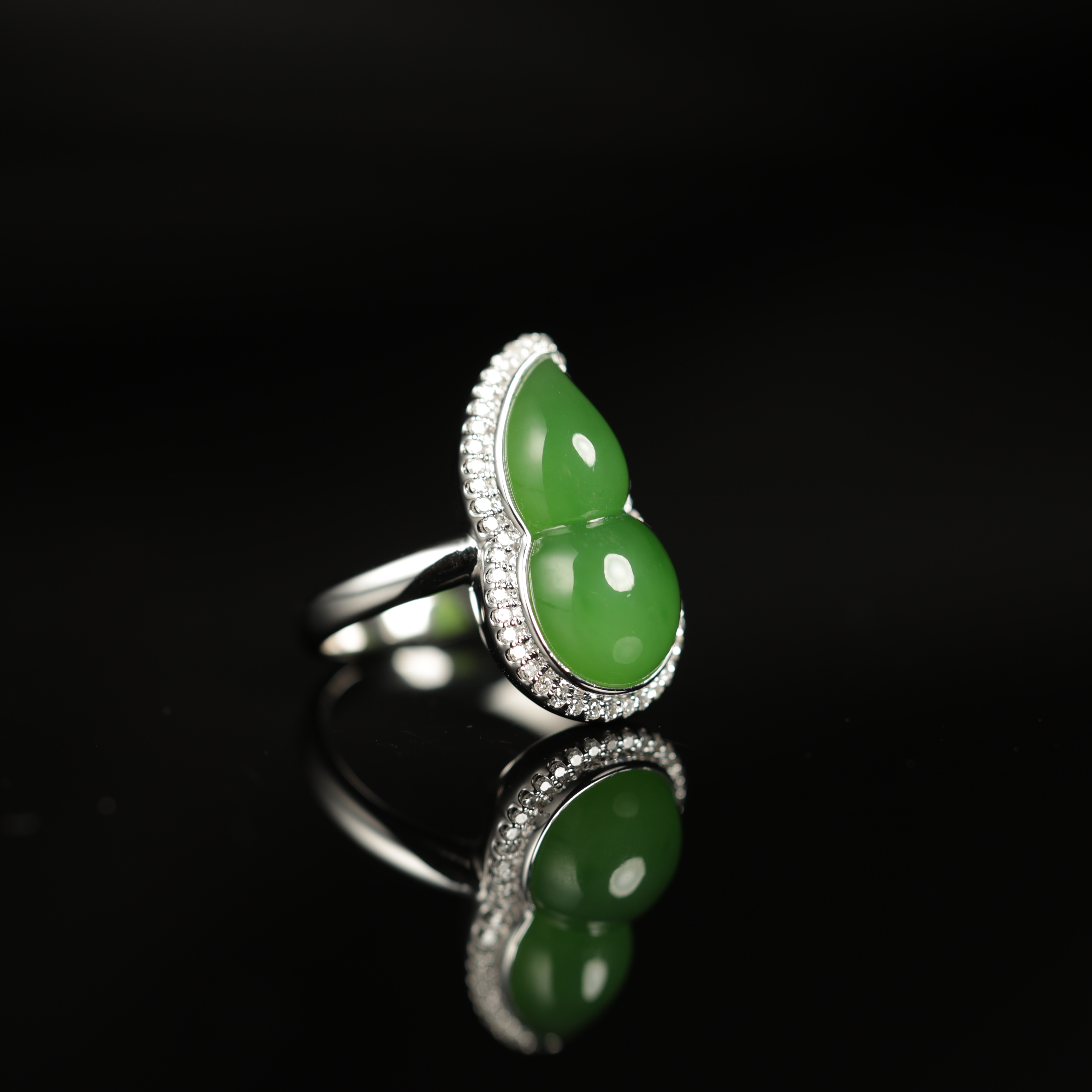  严选精品和田玉苹果绿葫芦戒指（备注圈口）