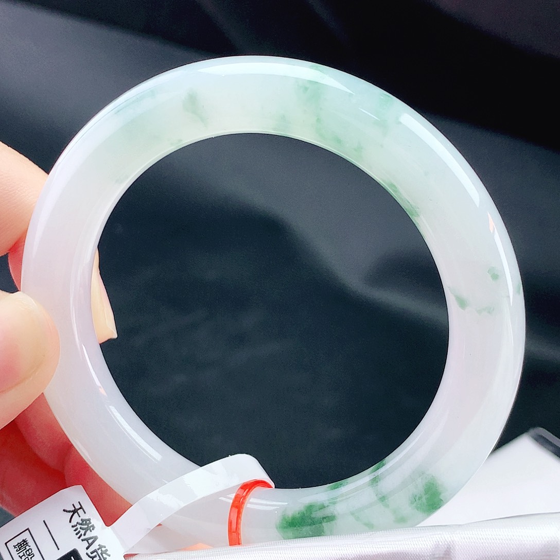 未镶嵌手镯（圆镯）翡翠55胖