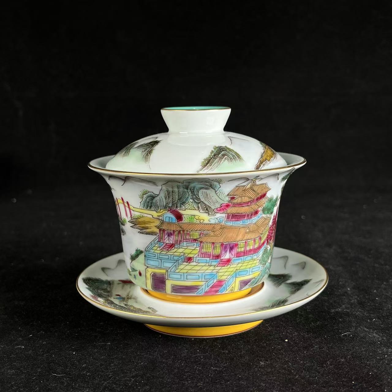 F粉彩山水通景纹三才盖碗