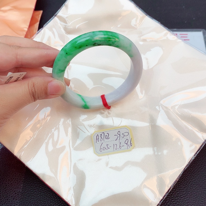 【闪购商品】翡翠手镯未镶嵌美***居天然缅甸翡翠A货